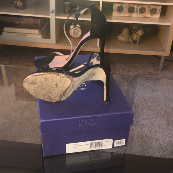 Stuard weitzman - Picture 3 of 5